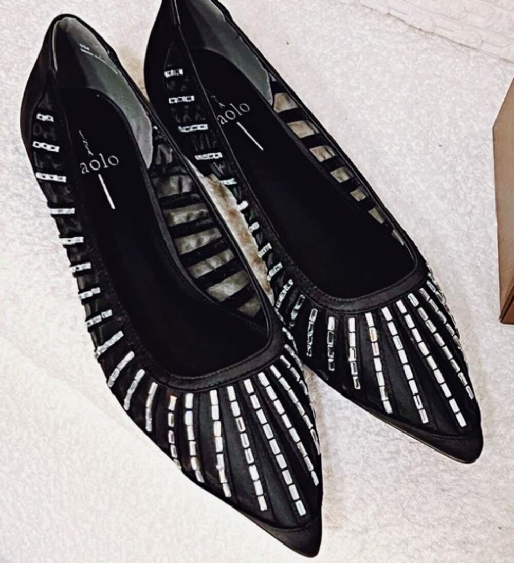 Linea Paolo Kalaia Noelle Black Satin Women's sz 8 Flat shoes
